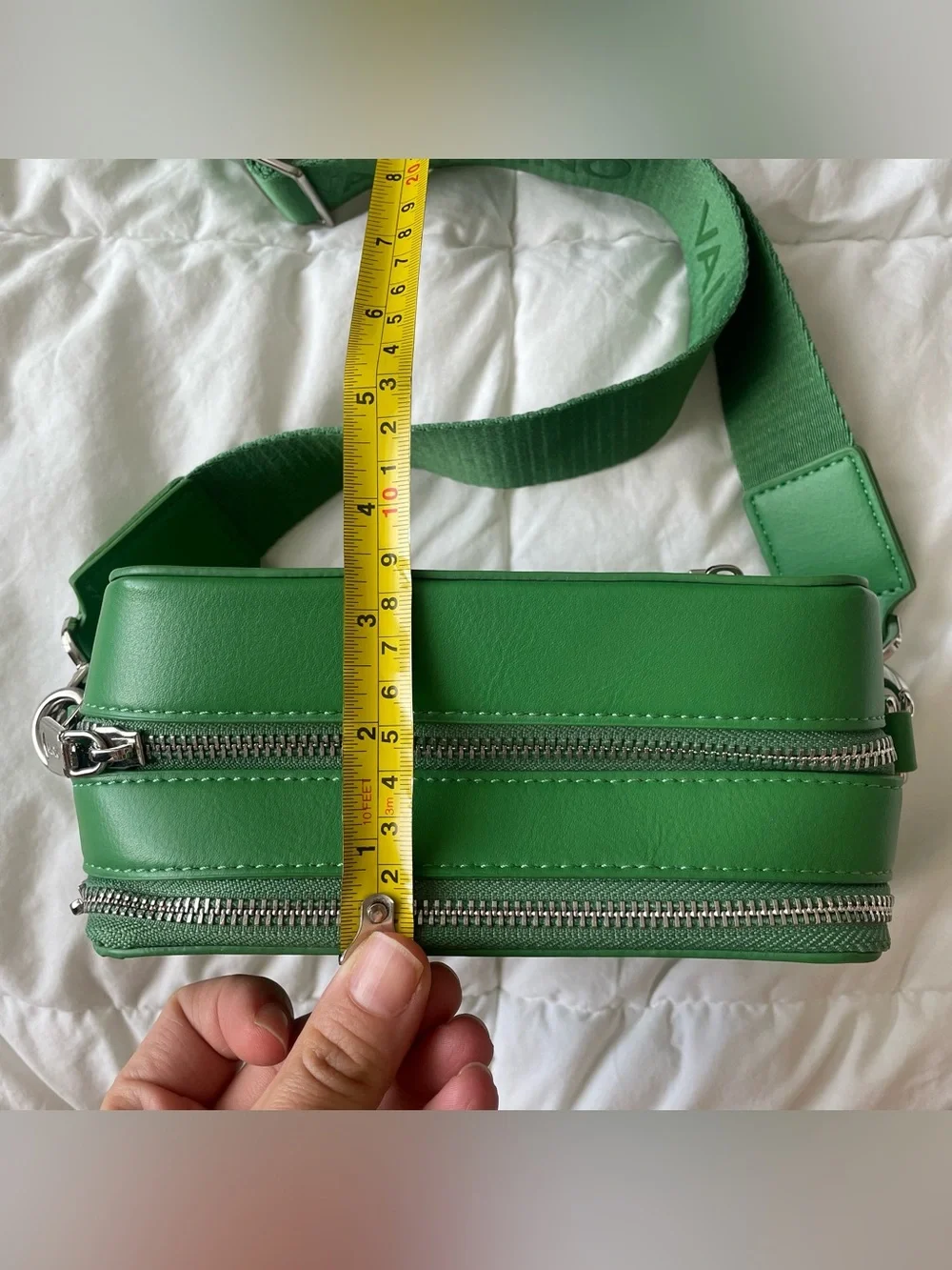 Valentino by Mario Valentino Spa Green Logo Belt Bag - Picture 4 of 16
